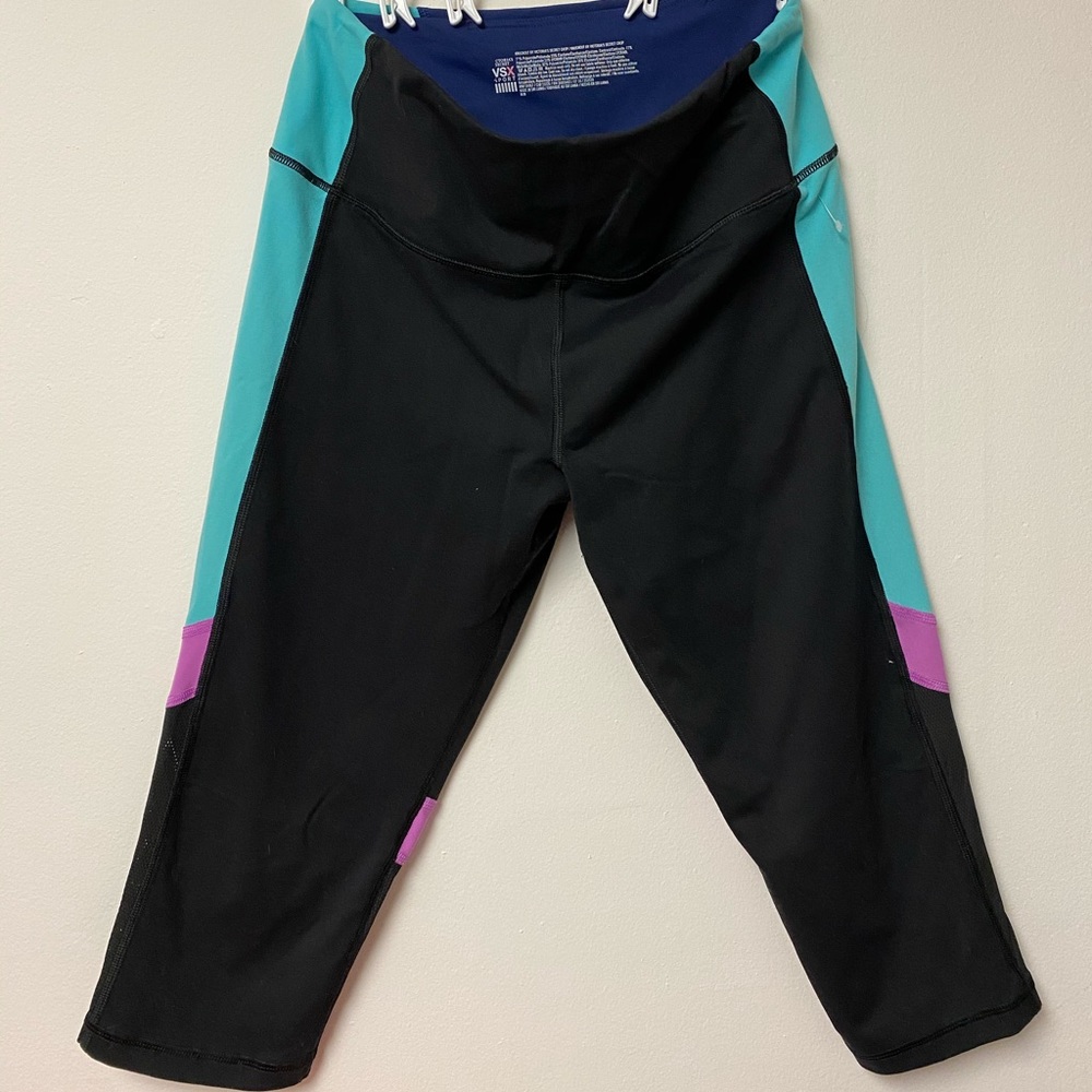 Victoria’s Secret Sport leggings
